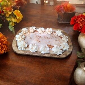 Wooden dough bowl candle cinnamon bun